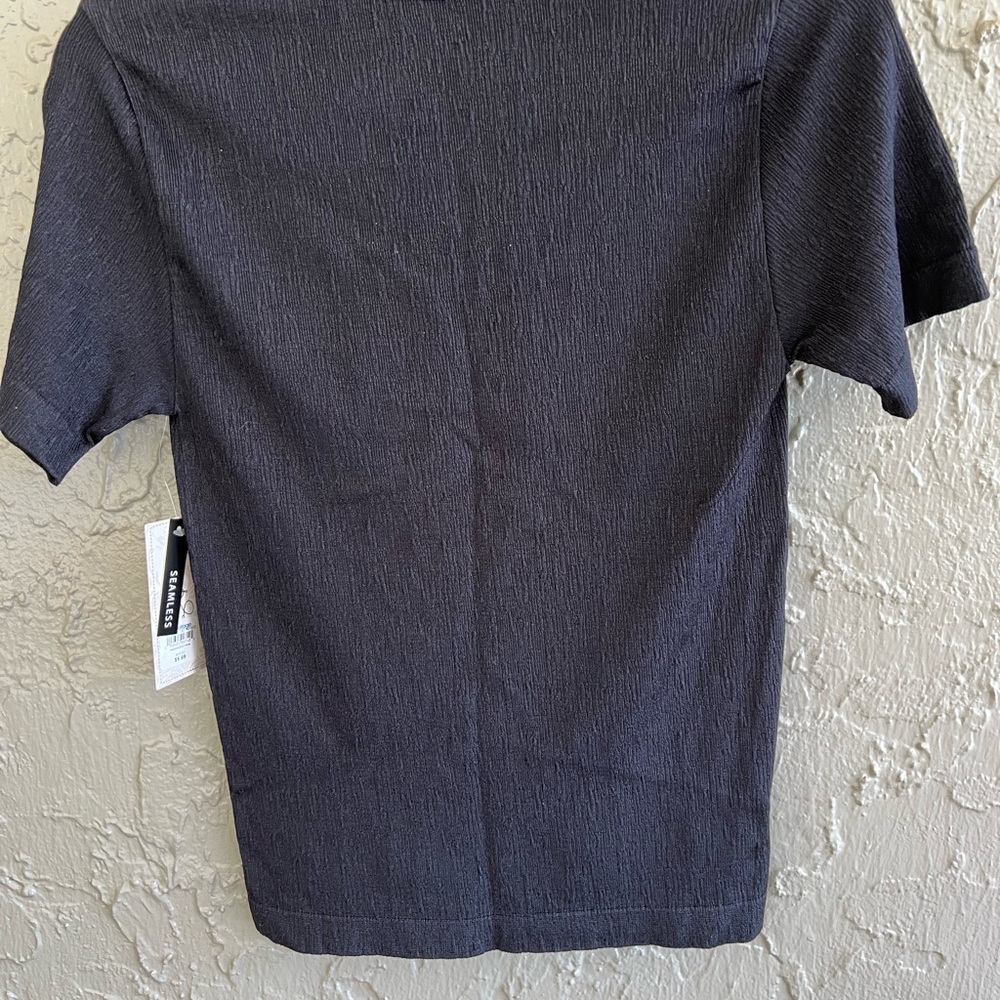 French Laundry Black Short Sleeve Top - Picture 3 of 7